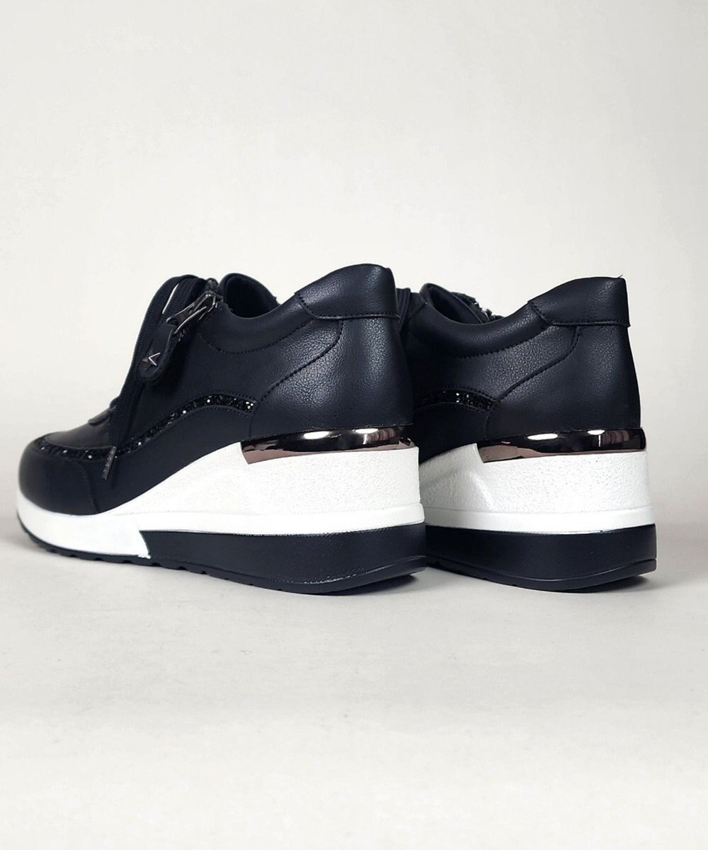 Dominic3 ヒールアップ グリッタートリム サイドジップスニーカー 