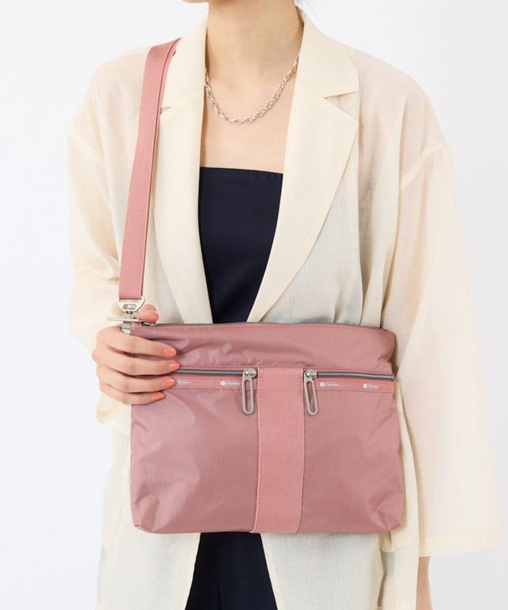 LeSportsac POUCH CROSSBODY/ダスティーピンクC 