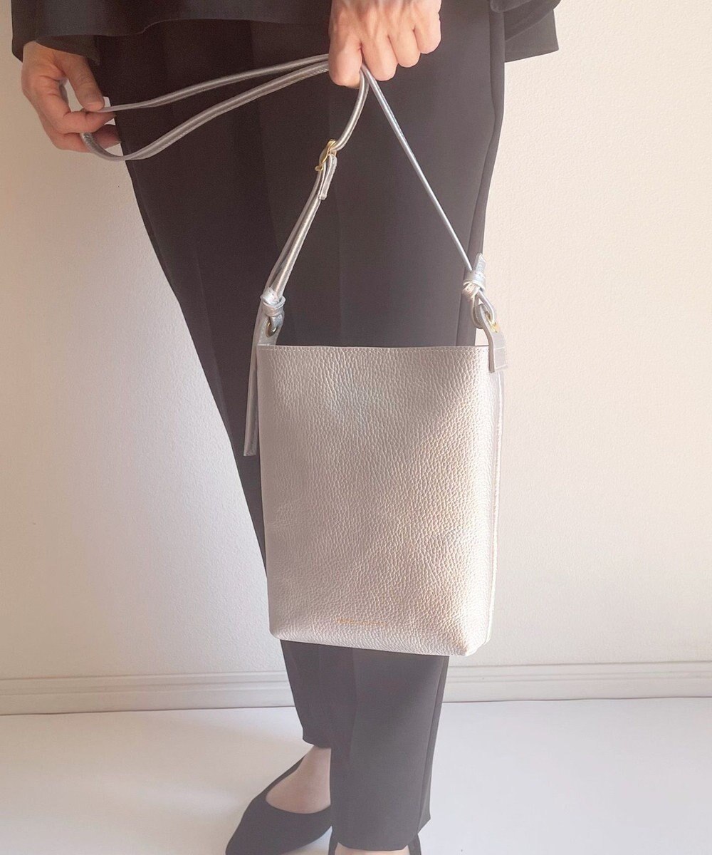 Hekhèr Le Style de Vie 新素材・新色追加【日本製】シュリンクレザー ショルダーバッグ シルバー 