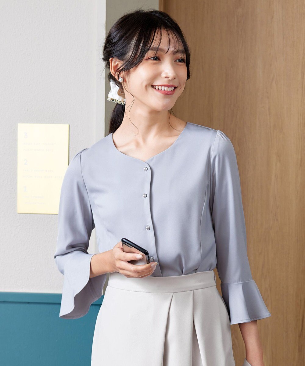 Tiaclasse 【洗える】ハートネックフレア袖ブラウス 