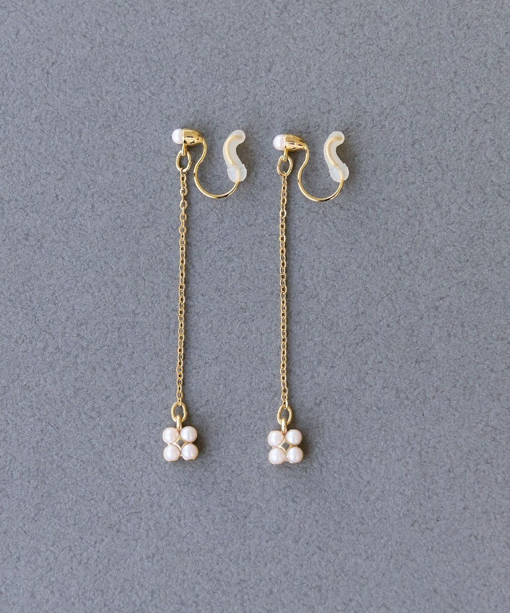 Phoebe 〈痛くないシリーズ/金属アレルギー対応〉タイニーフラワーロングライトフィットイヤリング　チェーン/小粒パール/揺れるイヤリング 