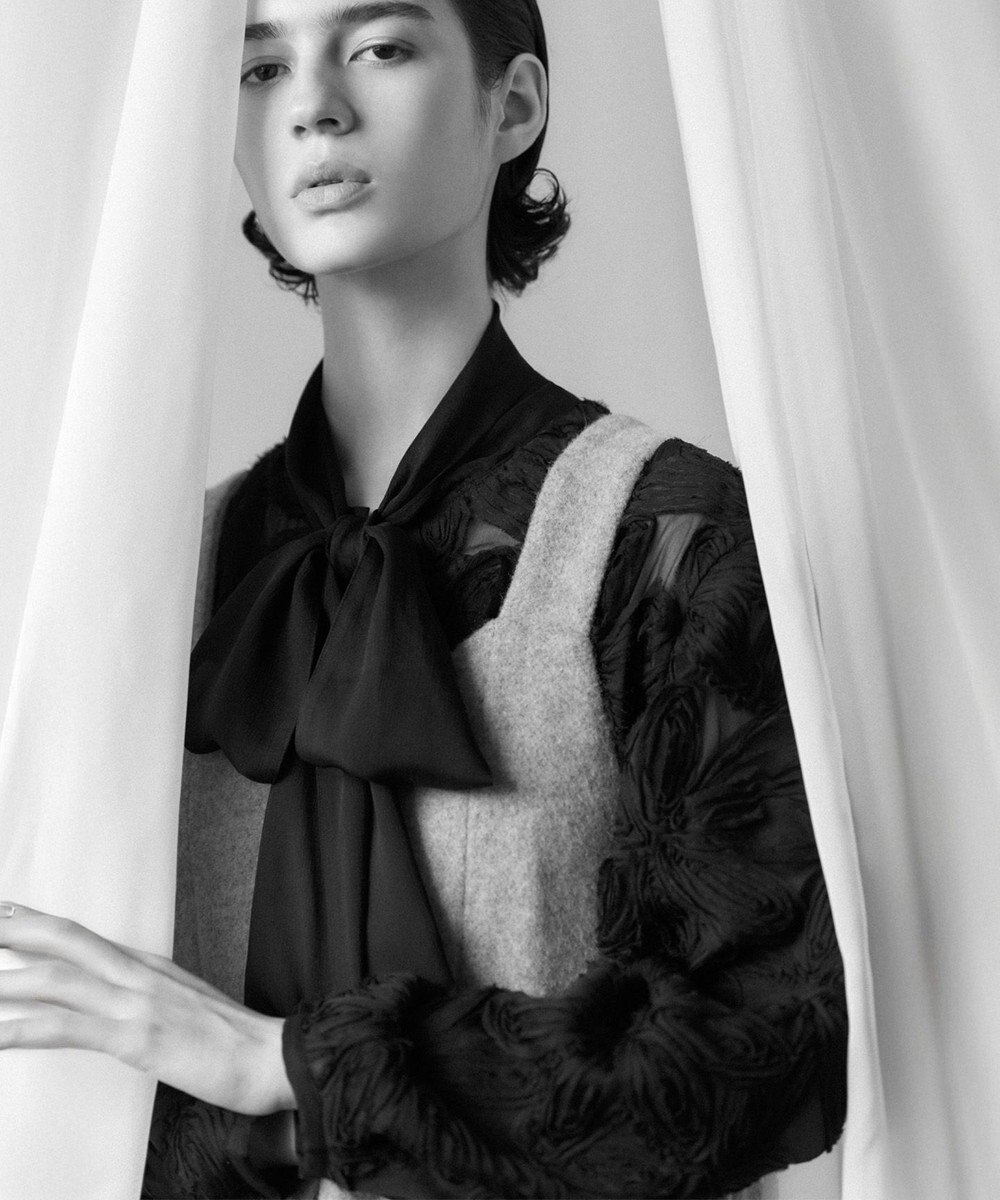 23区 【GOLD LABEL/見上愛さん着用】テープエンブロイダリー ブラウス 