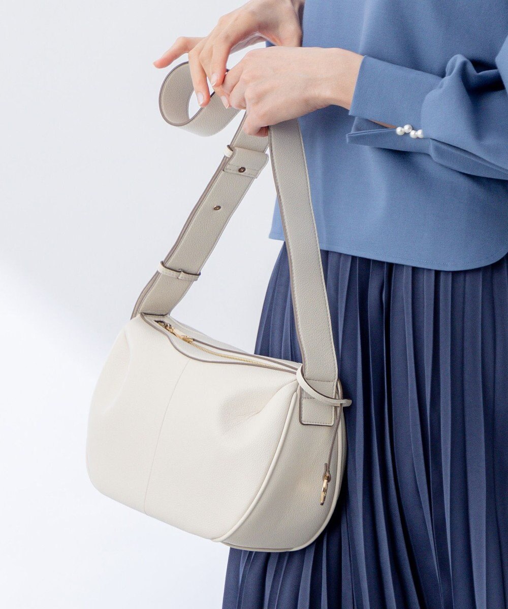 組曲 ハーフムーンショルダー バッグ 