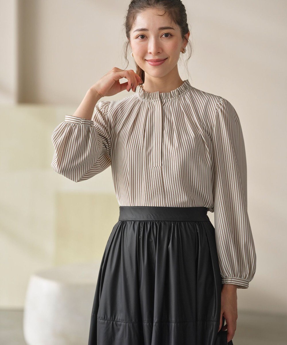 組曲 【WEB限定】ライトデシン フリル襟ブラウス 