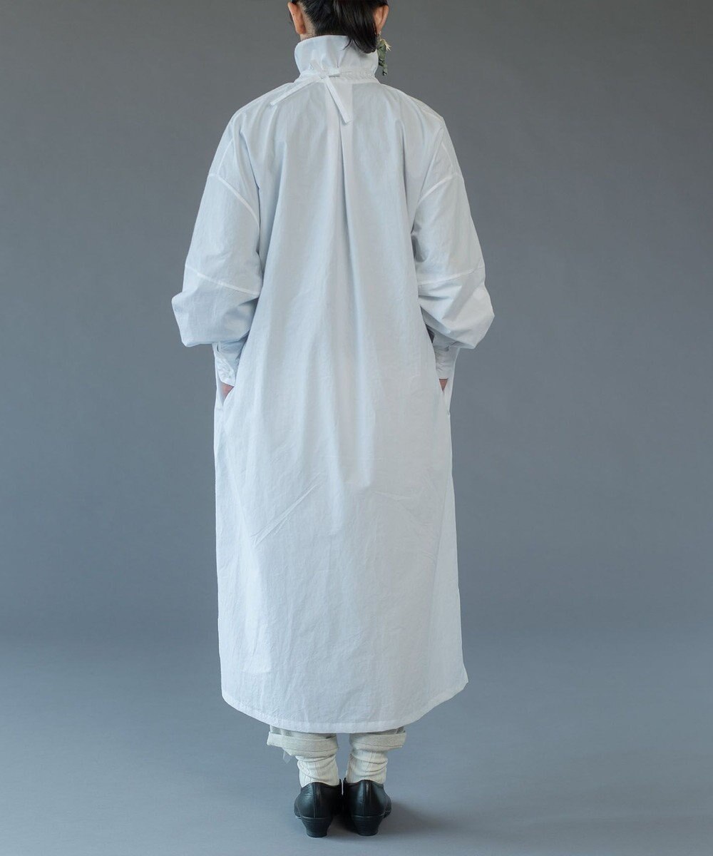 muuc 〈多彩な着方が叶う〉〈衿立て＆衿折り〉〈遠州織物の工場で織られた上質なコットン生地〉リボン紐付き多様衿 シャツワンピース 