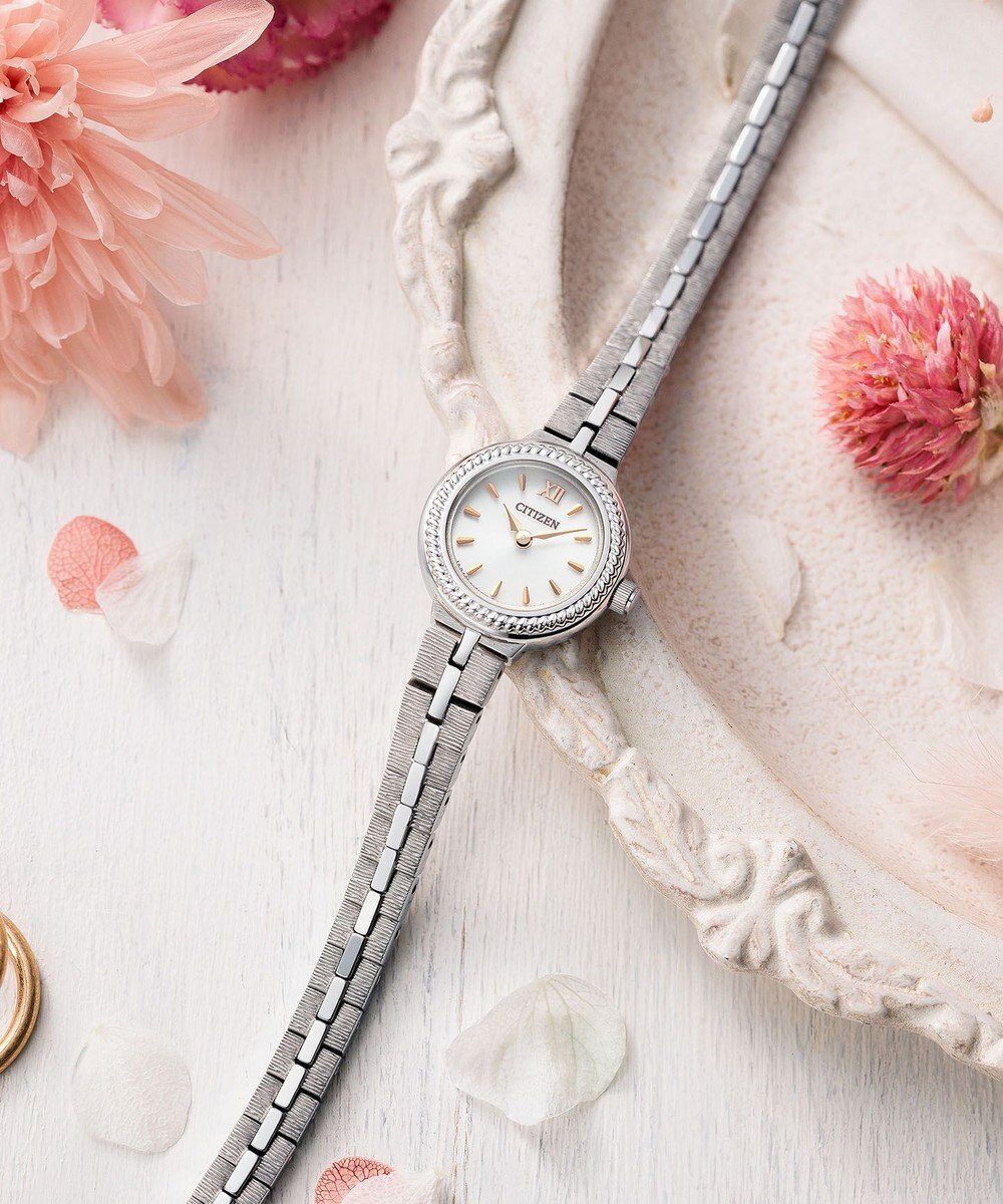 CITIZEN 【アンティークな雰囲気】18.4mm 小ぶりで可愛い エコ・ドライブ 