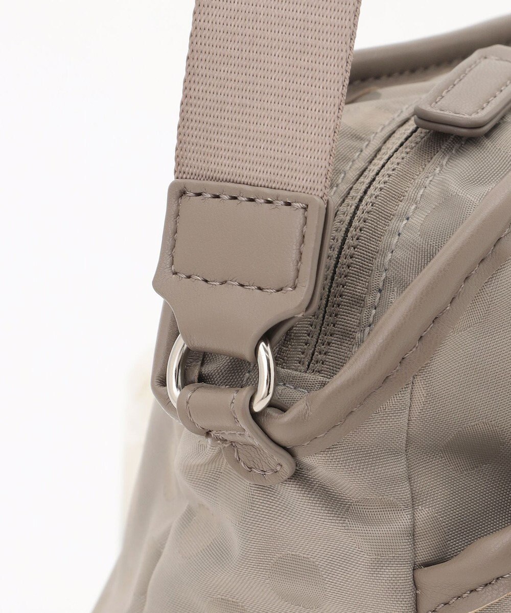 Y'SACCS ドットジャガードポシェット 