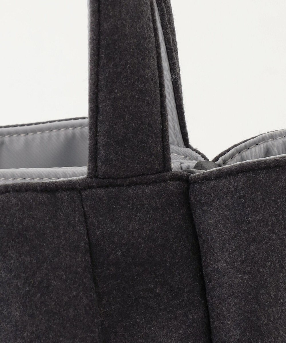 Y'SACCS フェルトトート　Mサイズ 