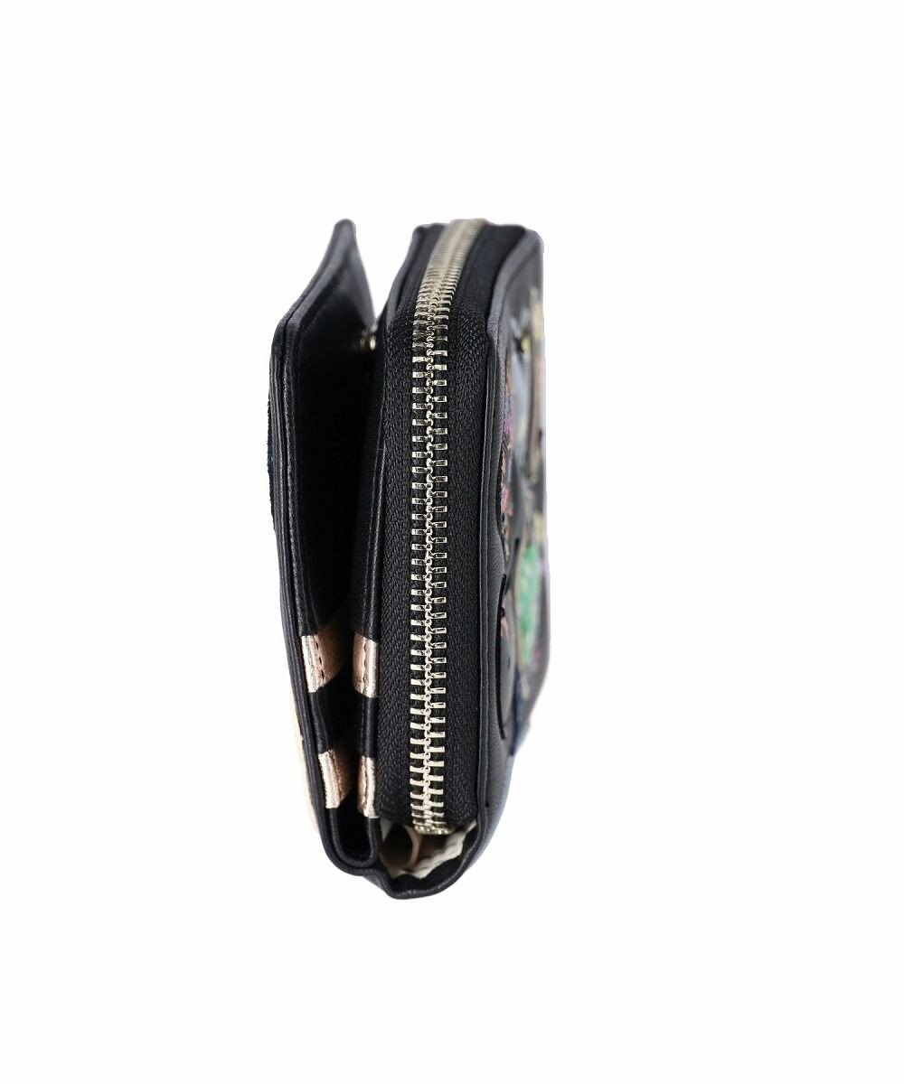 tsumori chisato CARRY tcパッチワーク ラウンドファスナー2つ折り財布 