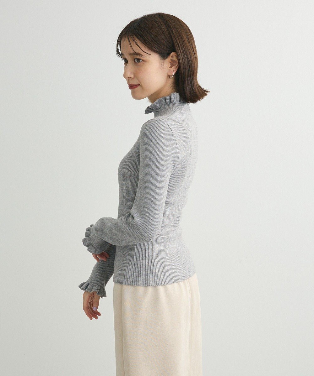 Green Parks ・ｓｗｉｎｇ　ｂｙ　フリルハイネックリブニット 