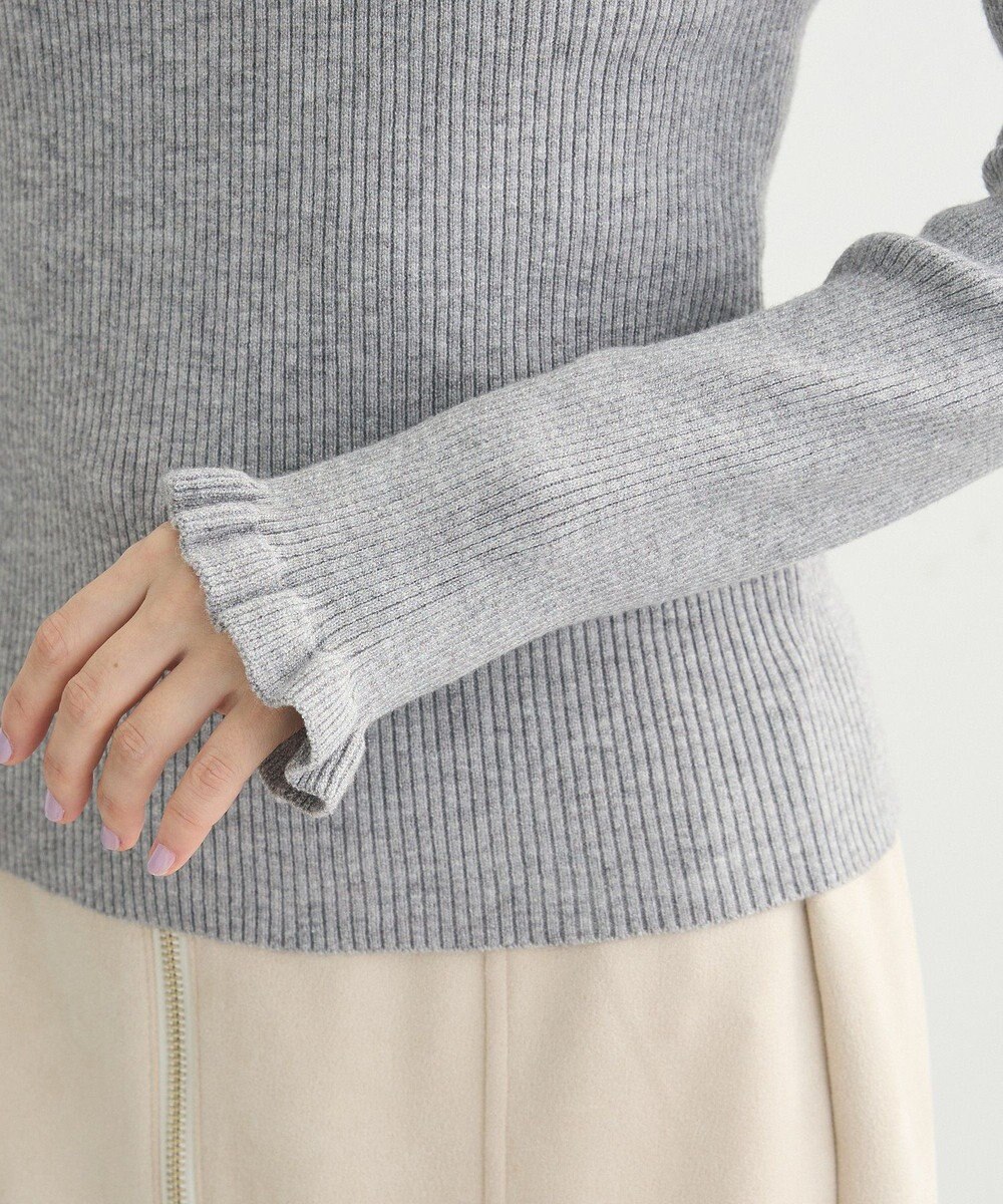 Green Parks ・ｓｗｉｎｇ　ｂｙ　フリルハイネックリブニット 