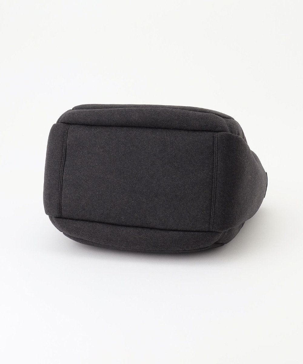 Y'SACCS フェルトトート　Mサイズ 