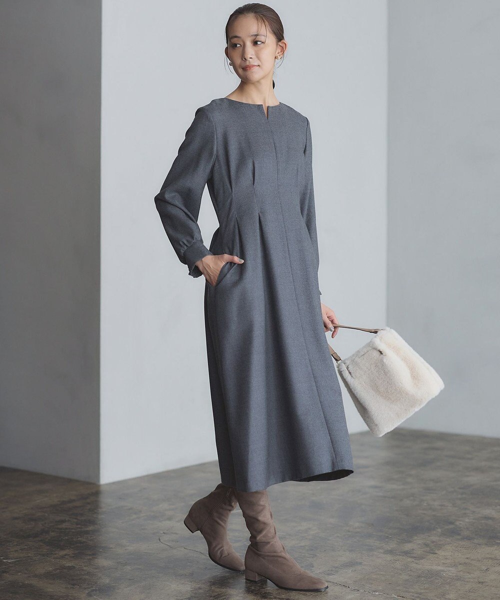 組曲 ウールジョーゼット スリットネックワンピース 