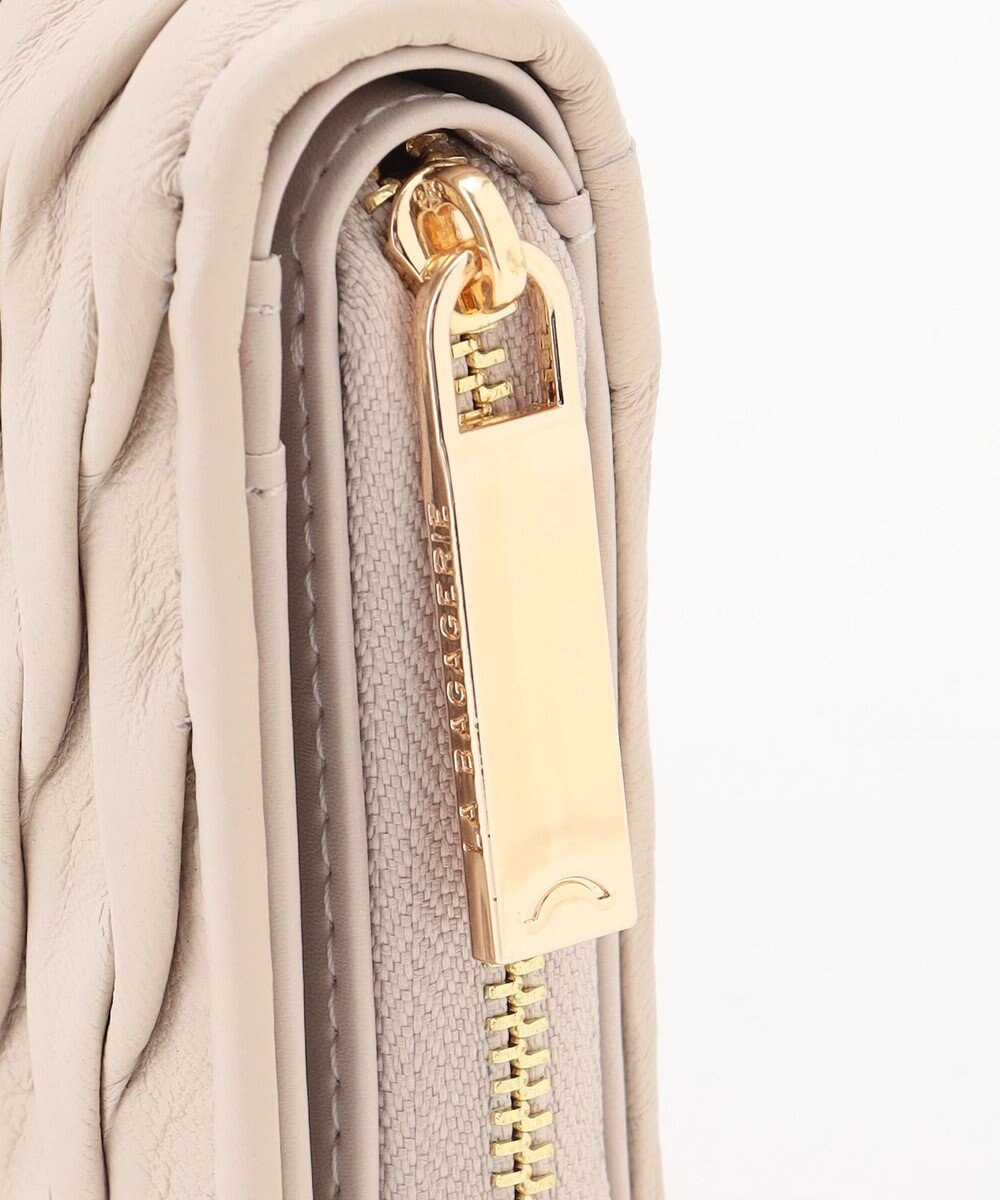 LA BAGAGERIE シープレザープリーツ加工二つ折り財布 