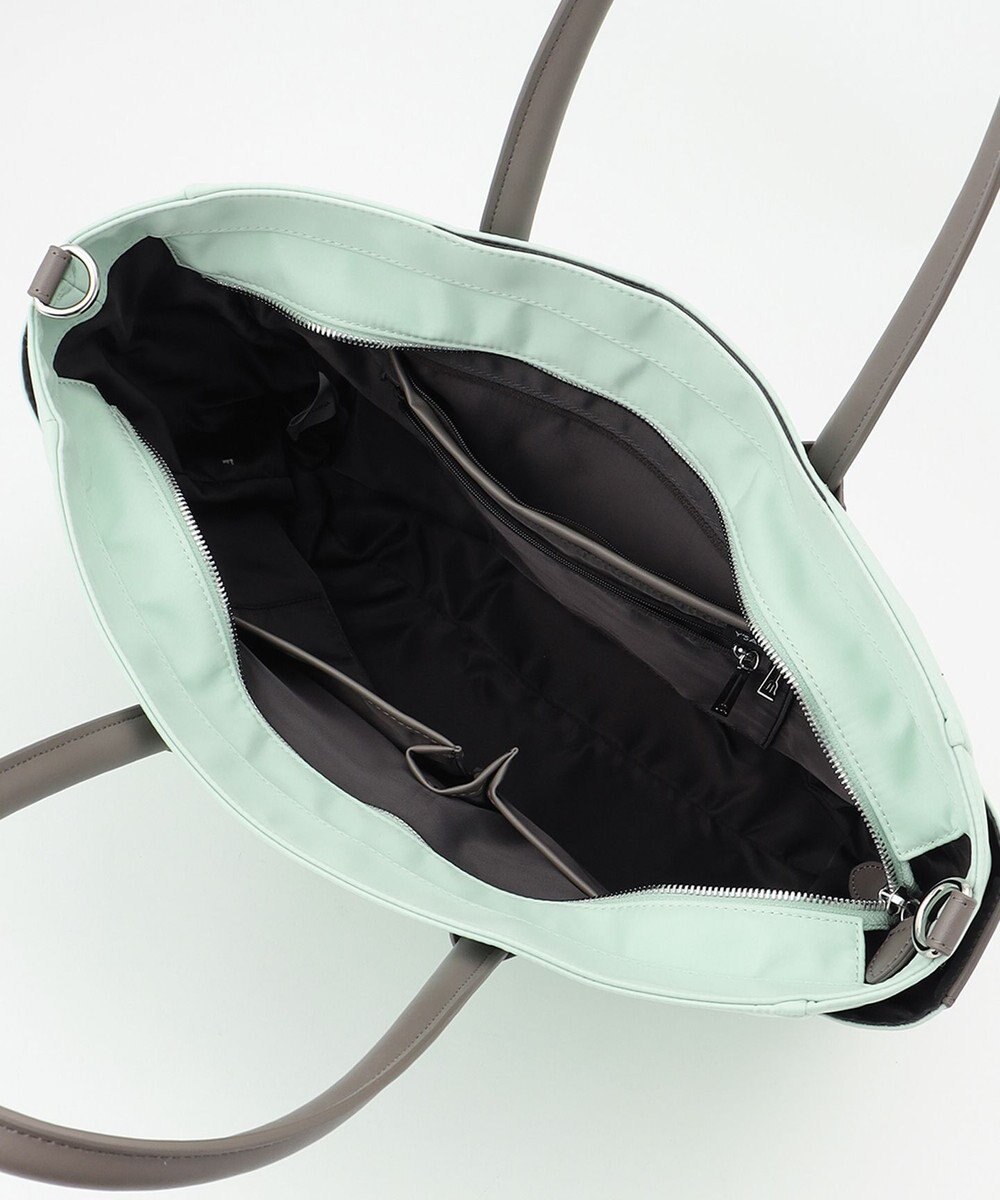 Y'SACCS ナイロン×リサイクルレザー　ホック2WAYトート　Mサイズ 