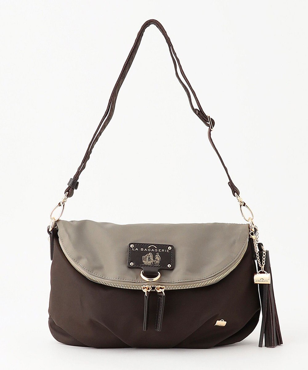 LA BAGAGERIE ウォータープルーフナイロン　リュック＆ショルダーバッグ 