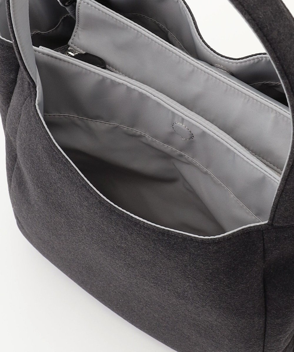 Y'SACCS フェルトトート　Mサイズ 