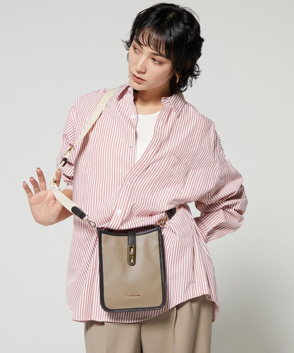 LA BAGAGERIE スクエアレザーミニショルダーバッグ 