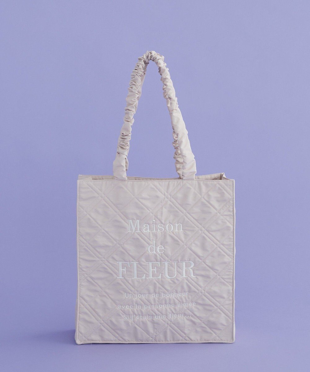 Maison de FLEUR ブランドロゴ刺繍キルティングスクエアトート 