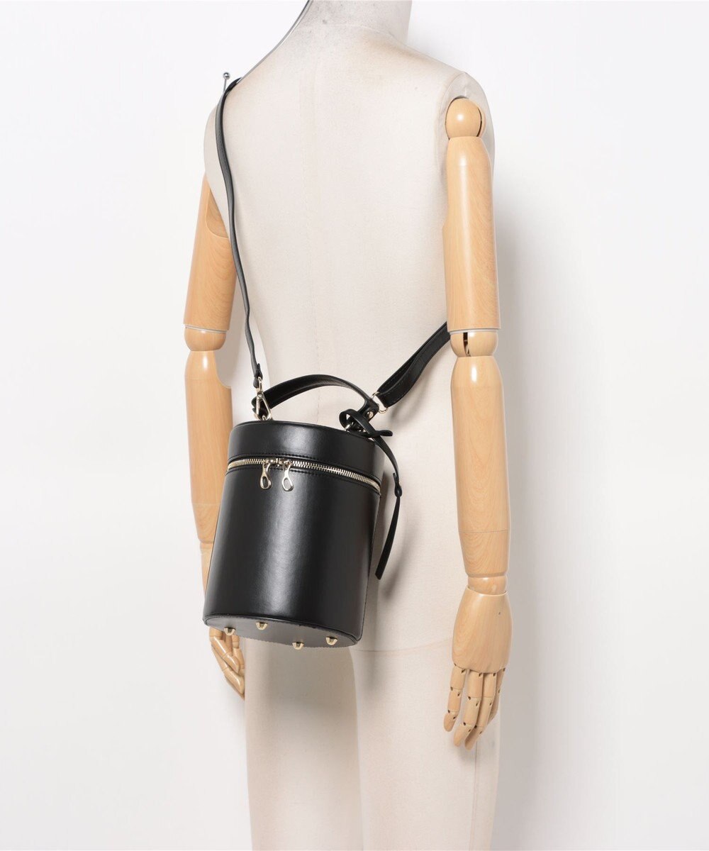 style code [Lyrss/リルス] イタリア製牛トコ皮 CITYエシカルレザースマート ショルダーポケット 