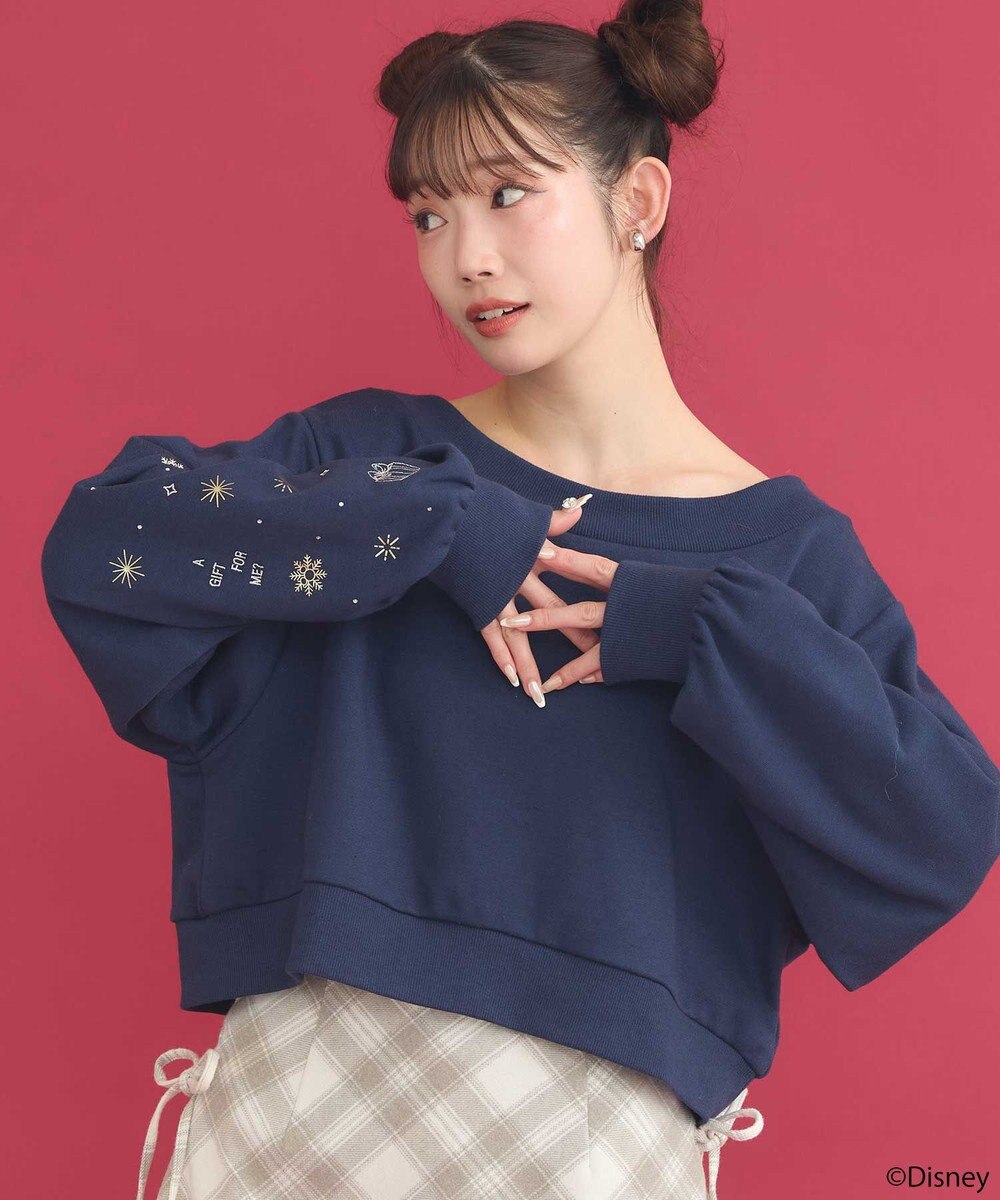 earth music&ecology Disney/キラキラモチーフ刺繍オフショルスウェット 