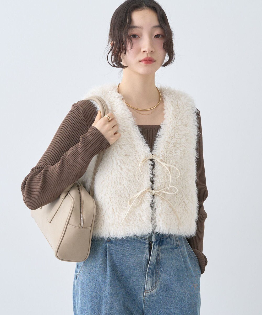 earth music&ecology フェイクファーショートジレ 