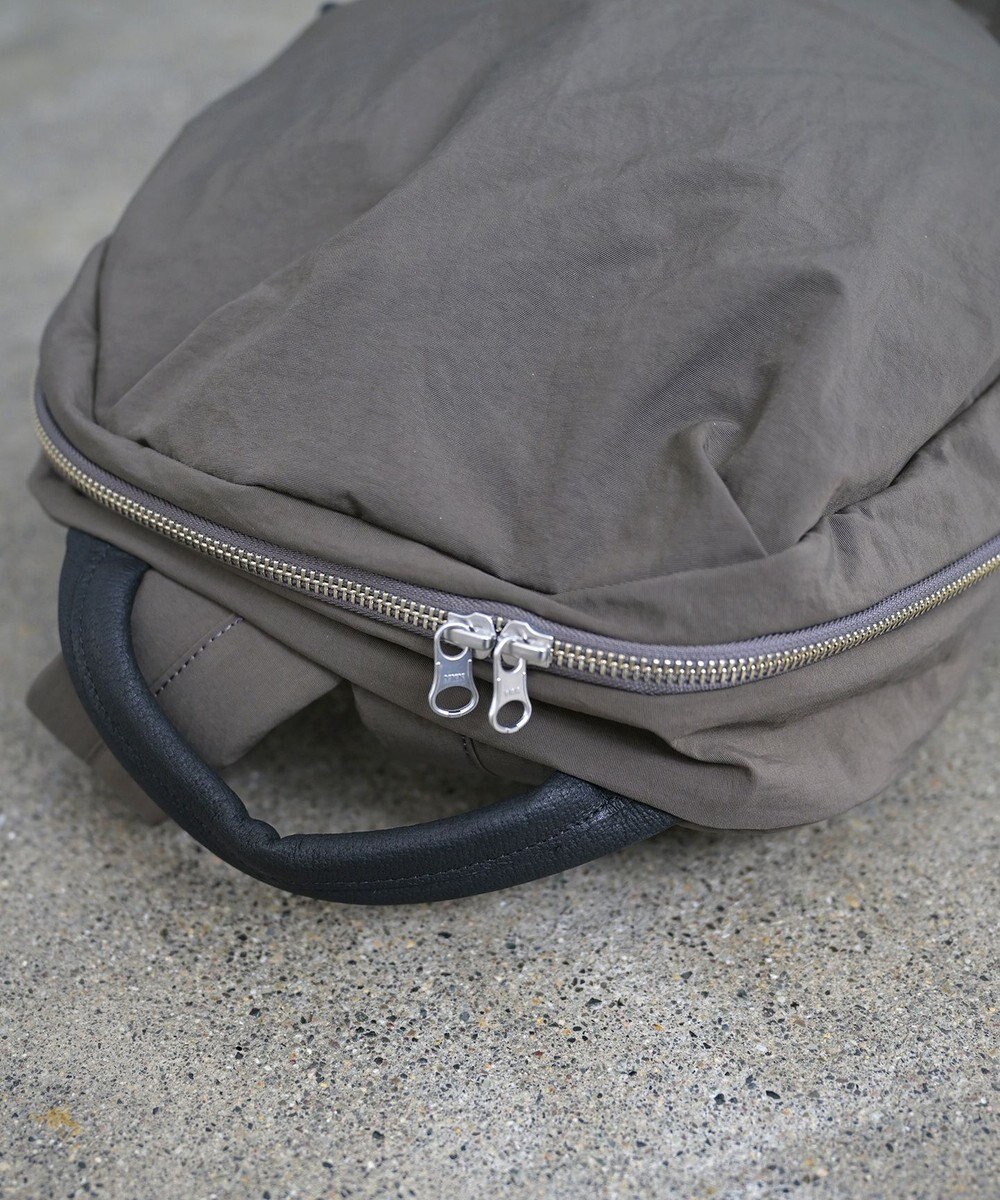 NIZYU KANO LIGHT NYLONリュック Mサイズ 