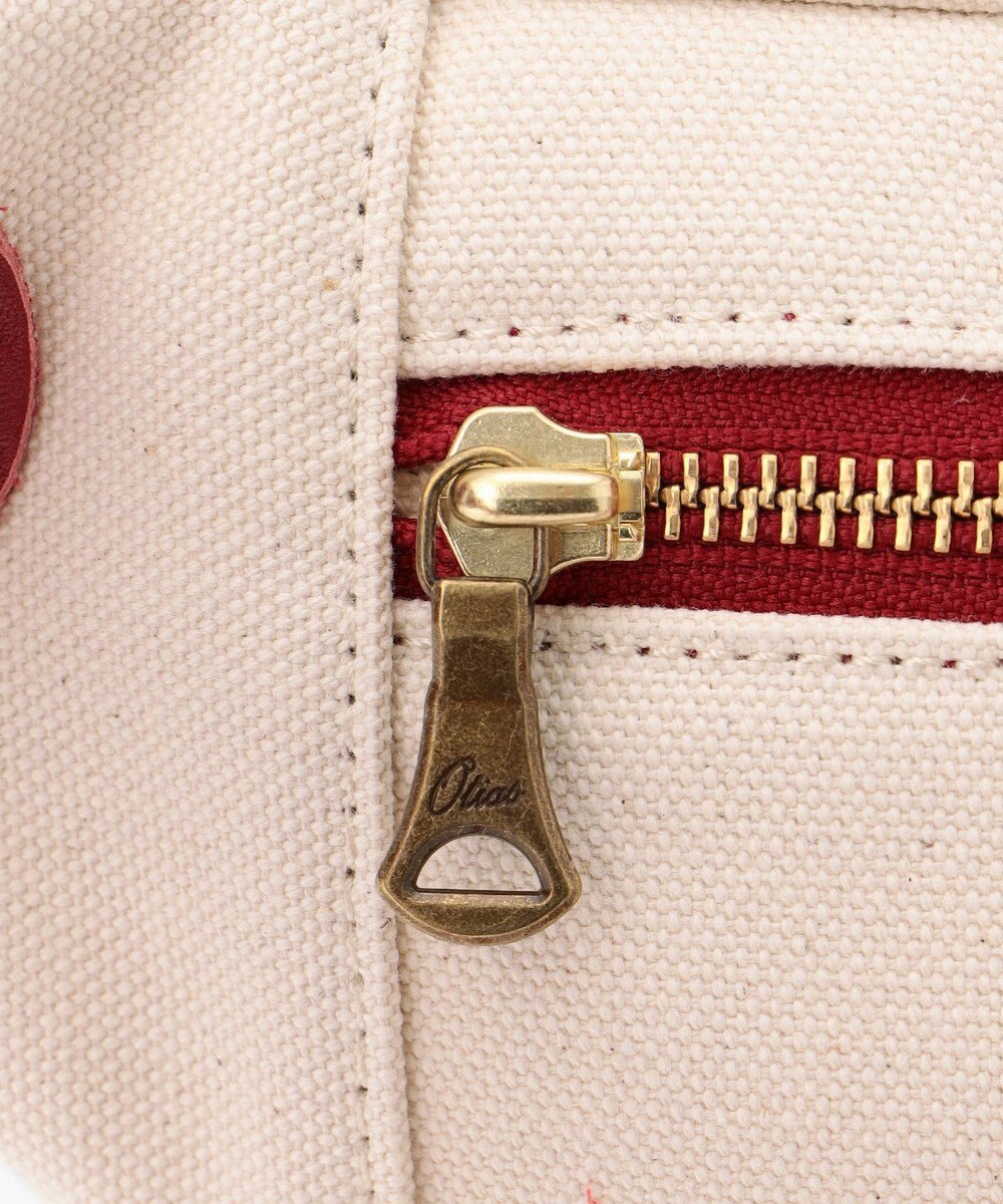 UNBILLION Otias 8号キャンバスシュリンクレザーボディバッグ 