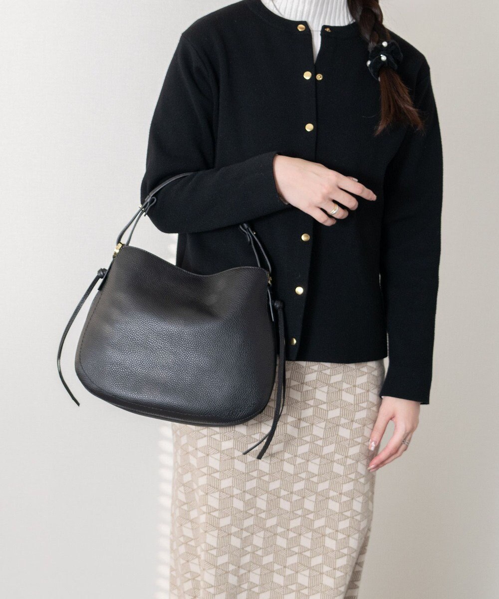 INTER-CHAUSSURES 【LORISTELLA】シュリンクレザーハンドバッグ 