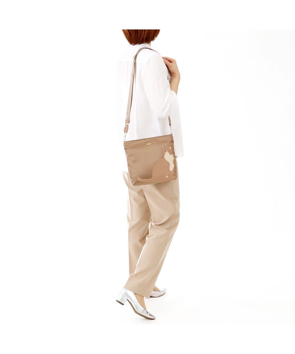 IBIZA アニマーダ　ナイロン　ショルダーバッグ（ネコ） 