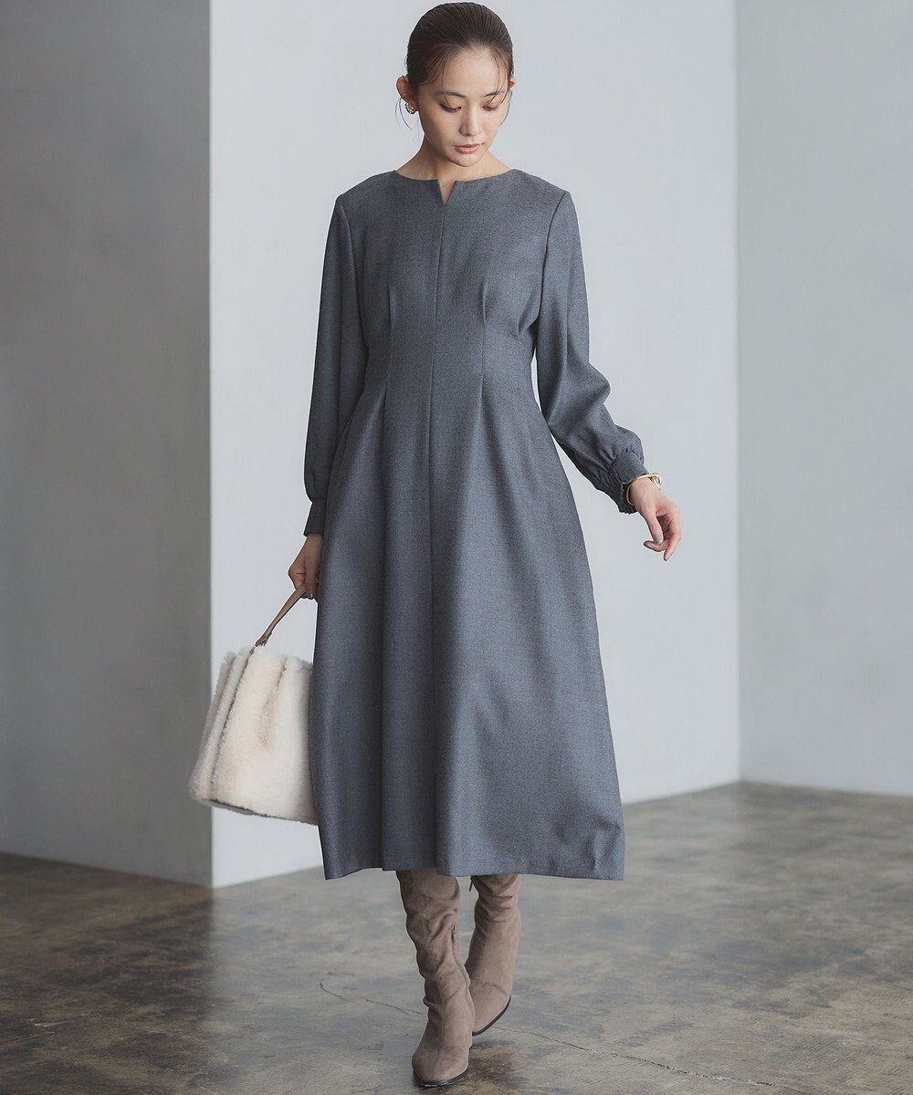 組曲 ウールジョーゼット スリットネックワンピース 