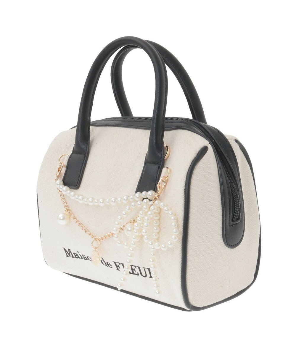 Maison de FLEUR チャーム付きキャンバスボストンバッグ 