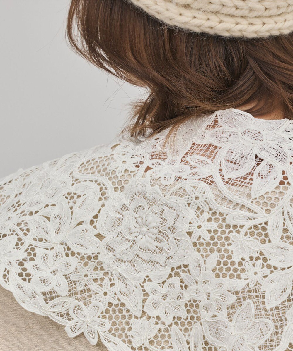 GRACE CONTINENTAL タッセル付レースカラー 