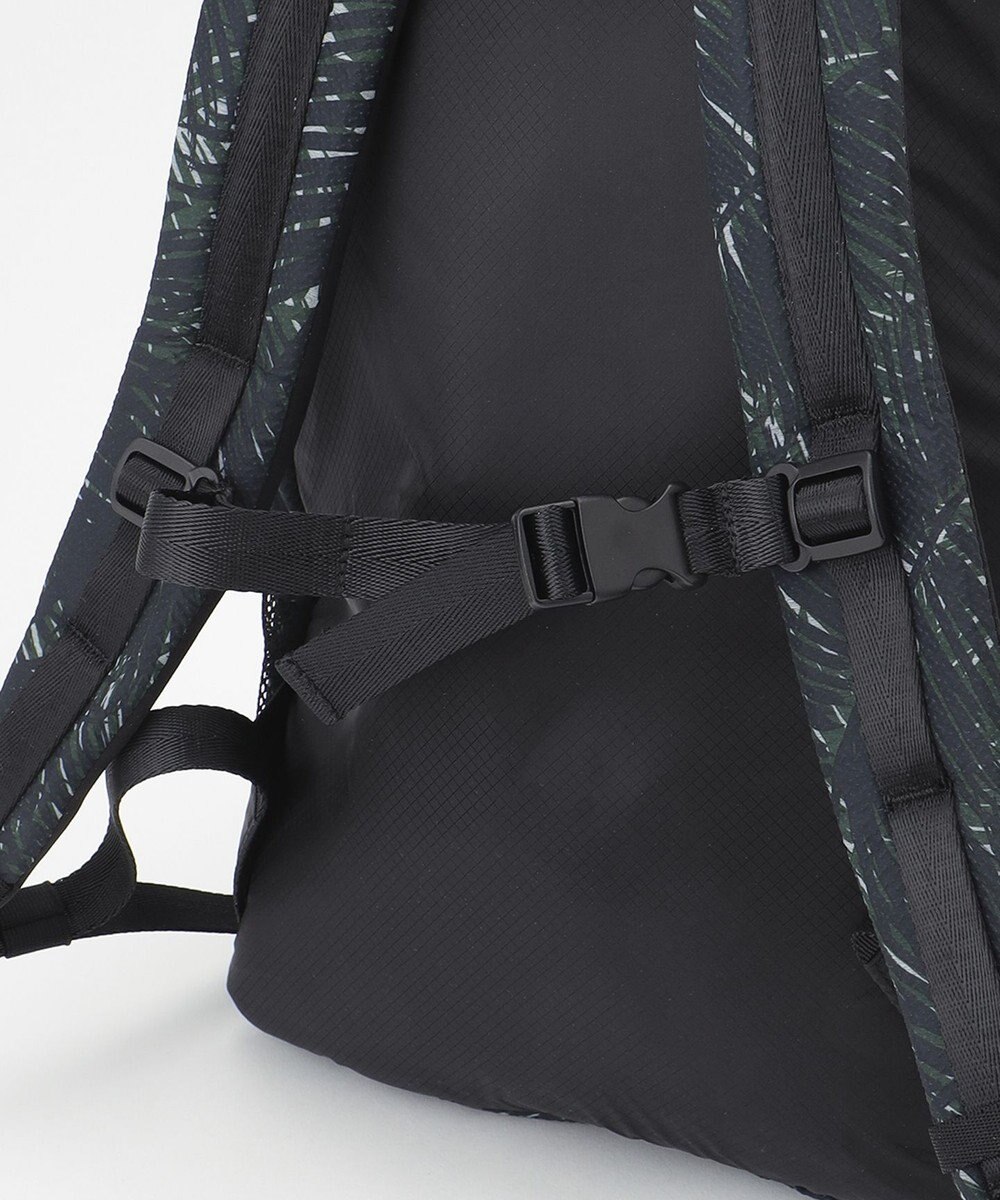 JOSEPH ABBOUD MOUNTAIN 【UNISEX】3Dエンボスリーフ バックパック 