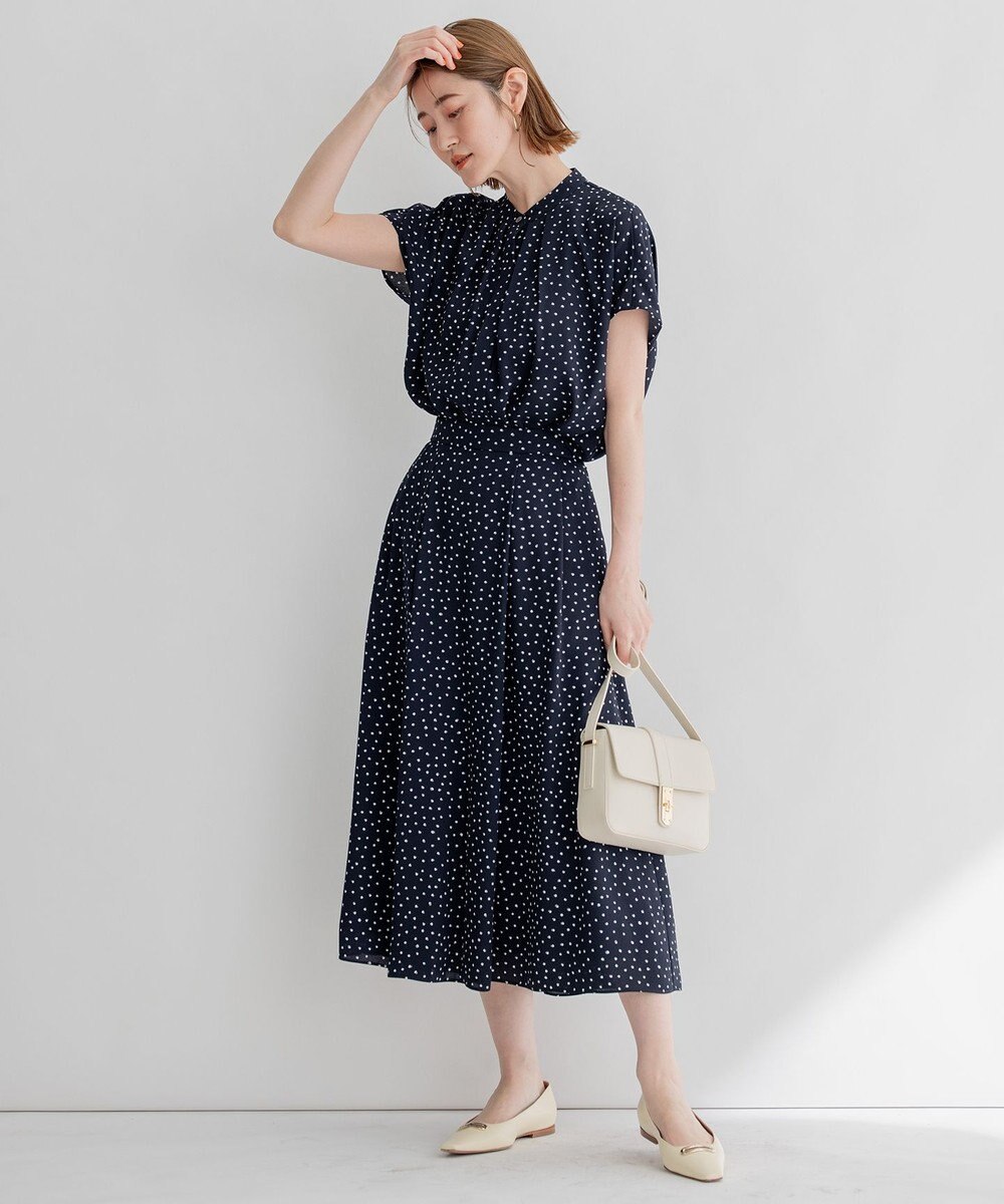 23区 【セットアップ対応/洗える】バックサテンアムンゼン ドットプリント ブラウス 