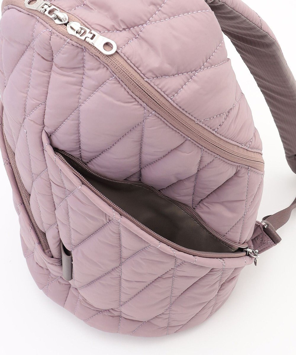 Y'SACCS バイアスキルトリュック 