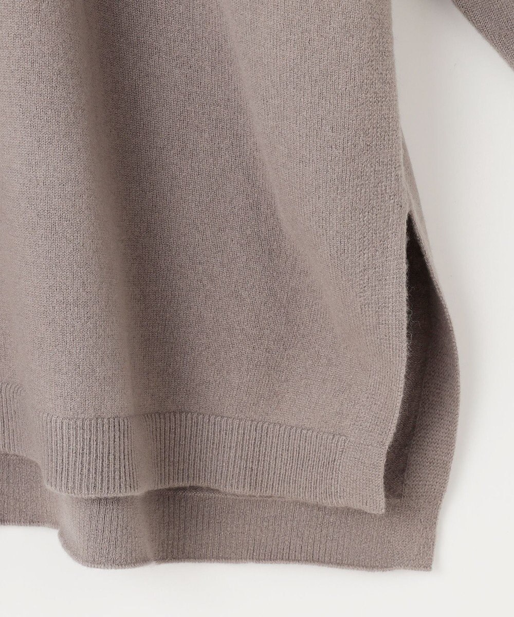 自由区 【洗える】ソフトウールハイゲージポンチョ風 ニット 