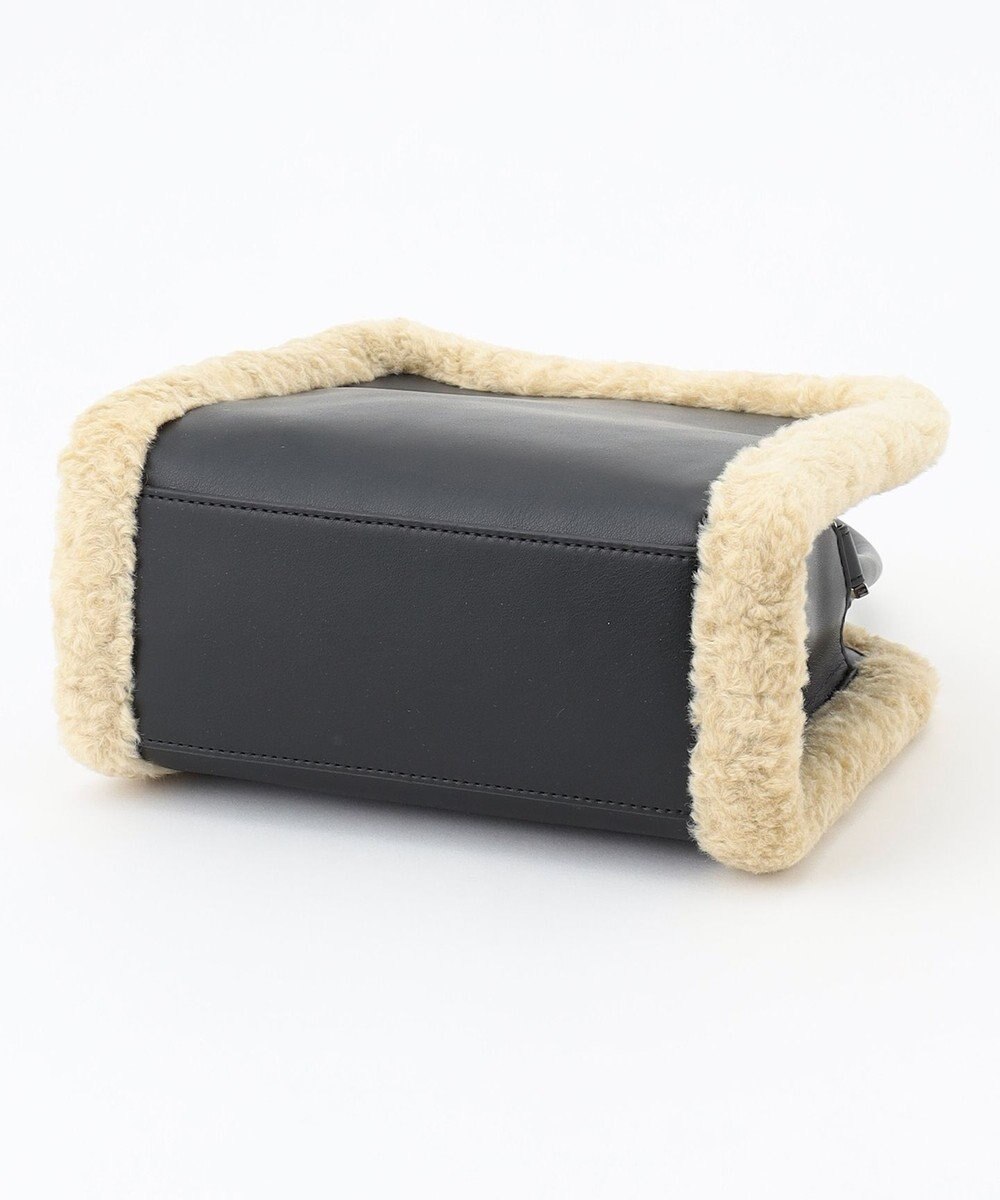 ICB 【CLASSY.1月号掲載】トリミングスクエア ショルダーバッグ 