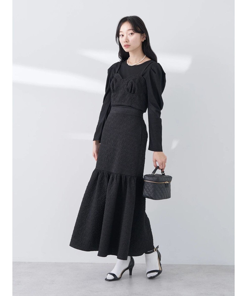 earth music&ecology エンボスフラワービスチェ 