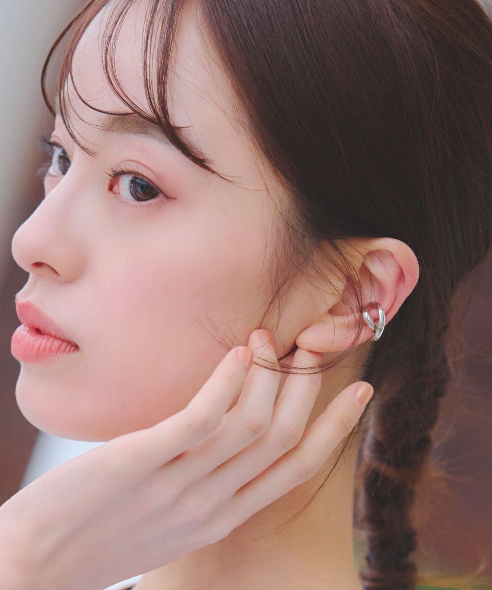 Tiaclasse ツイストイヤーカフ 