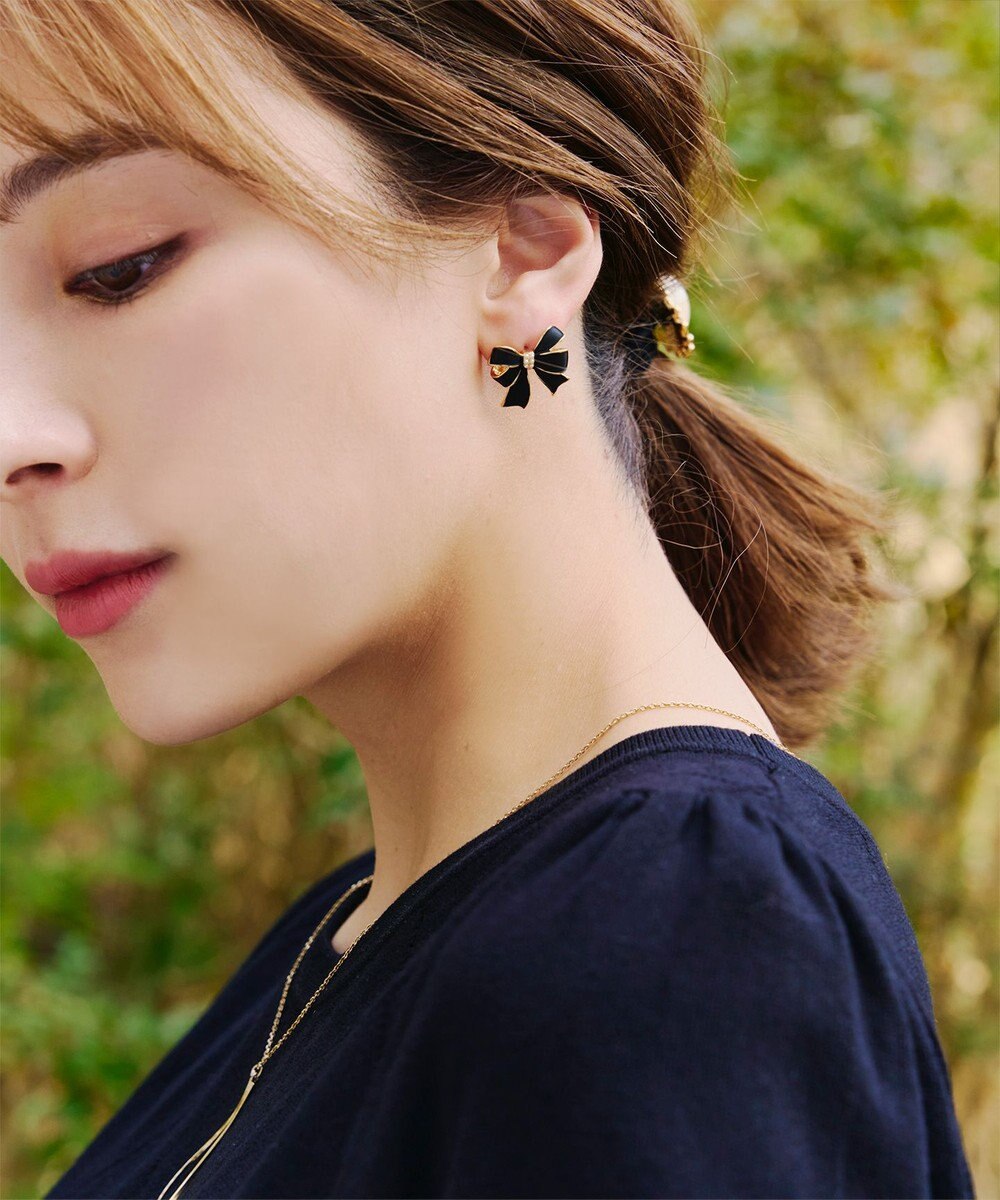 Tiaclasse   【金属アレルギー対応】リボンモチーフピアス 