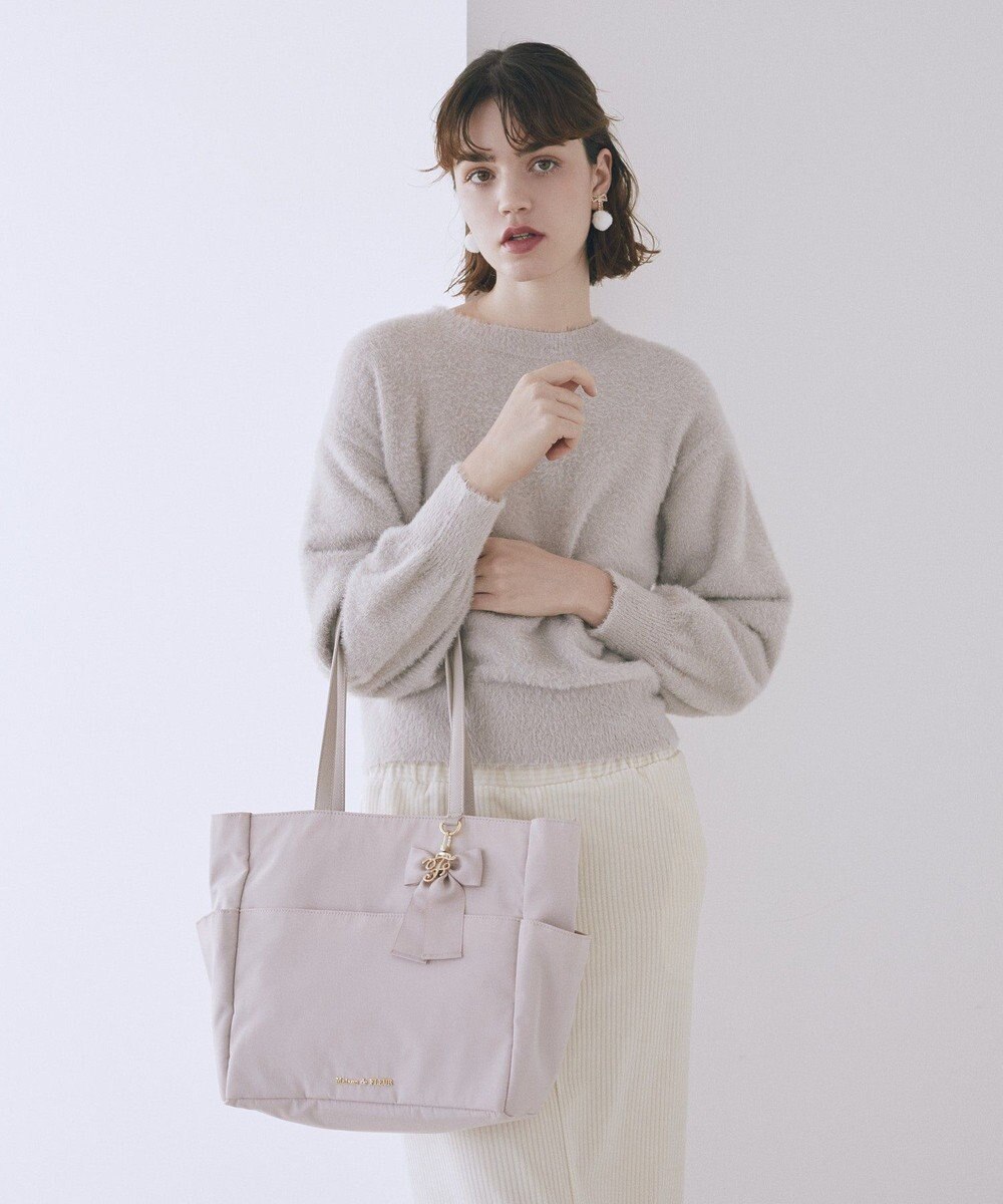 Maison de FLEUR 撥水加工リボンチャームマルチポケットトートM 