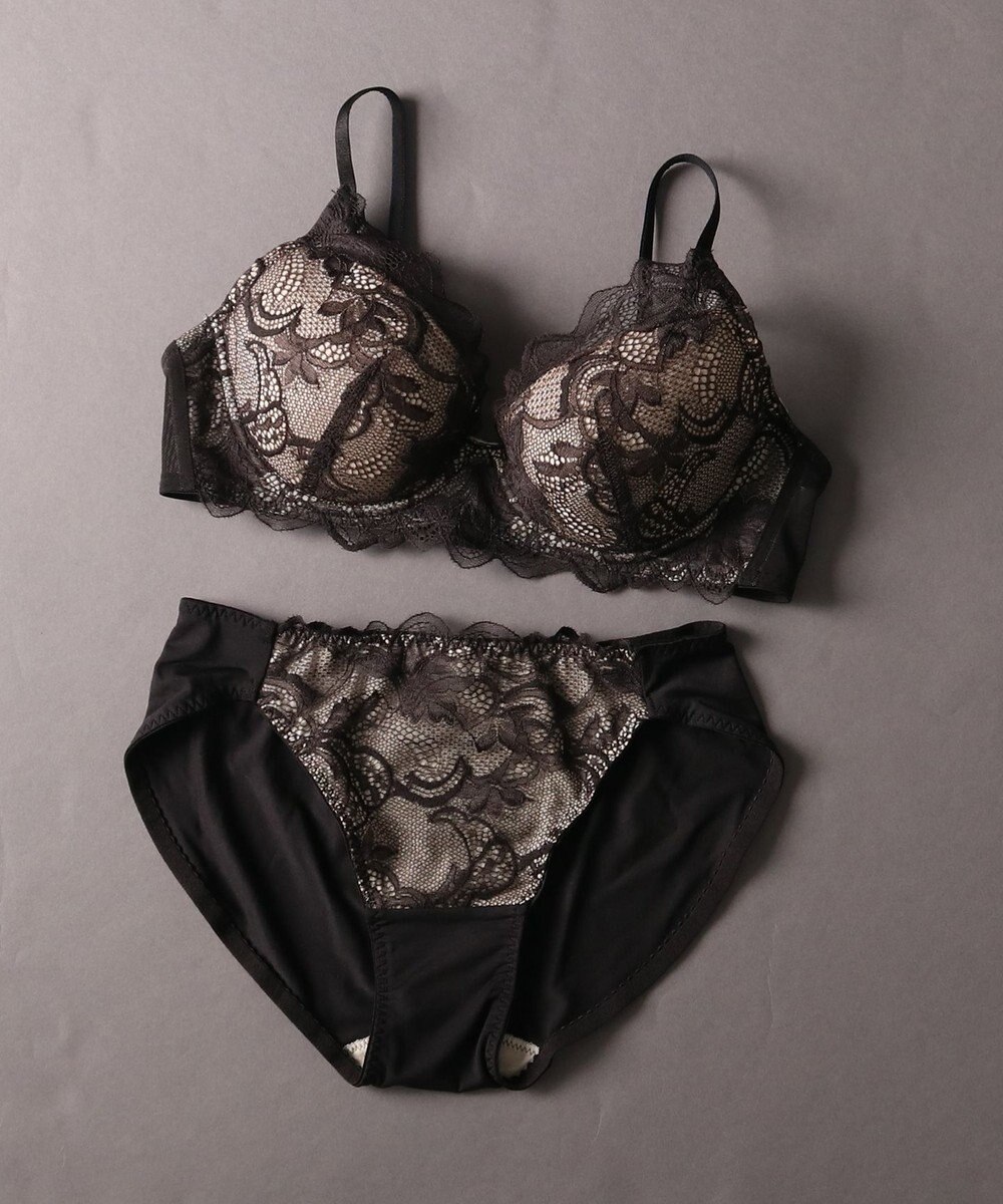 Wing ブラジャー 立体感のあるバストをメイク ふっくらデコルテ きれいな谷間 ブラのズレ・浮きを軽減 【ハイライトブラ】 ブラ CB4000 ウイング／ワコール 