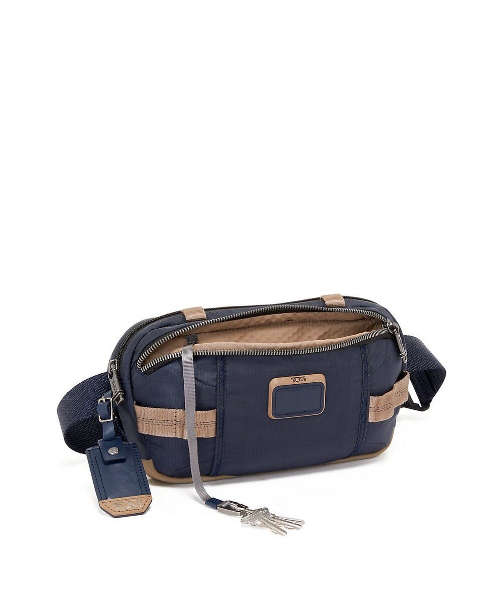 TUMI メンズ  ALPHA BRAVO 「ペイトン」バイク・スリング 
