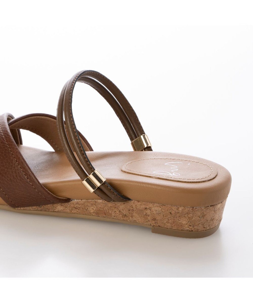 ing <ing>クロスベルトストラップサンダル 