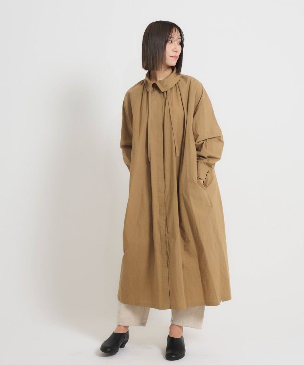 muuc 〈多彩な着方が叶う〉〈衿立て＆衿折り〉〈遠州織物の工場で織られた上質なコットン生地〉リボン紐付き多様衿 シャツワンピース 