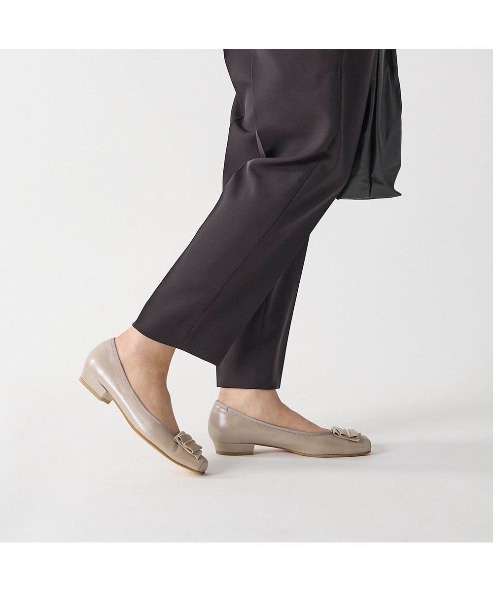 Riz raffinee <Riz raffinee>モチーフ金具付バレエパンプス 