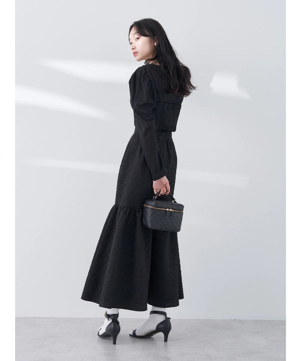 earth music&ecology エンボスフラワービスチェ 