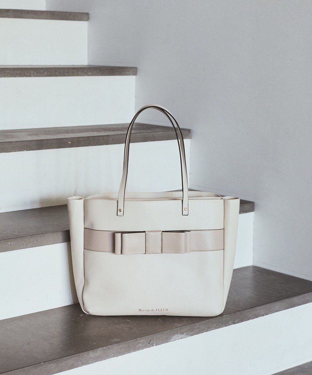Maison de FLEUR フロントリボン3ルームトートバッグ 