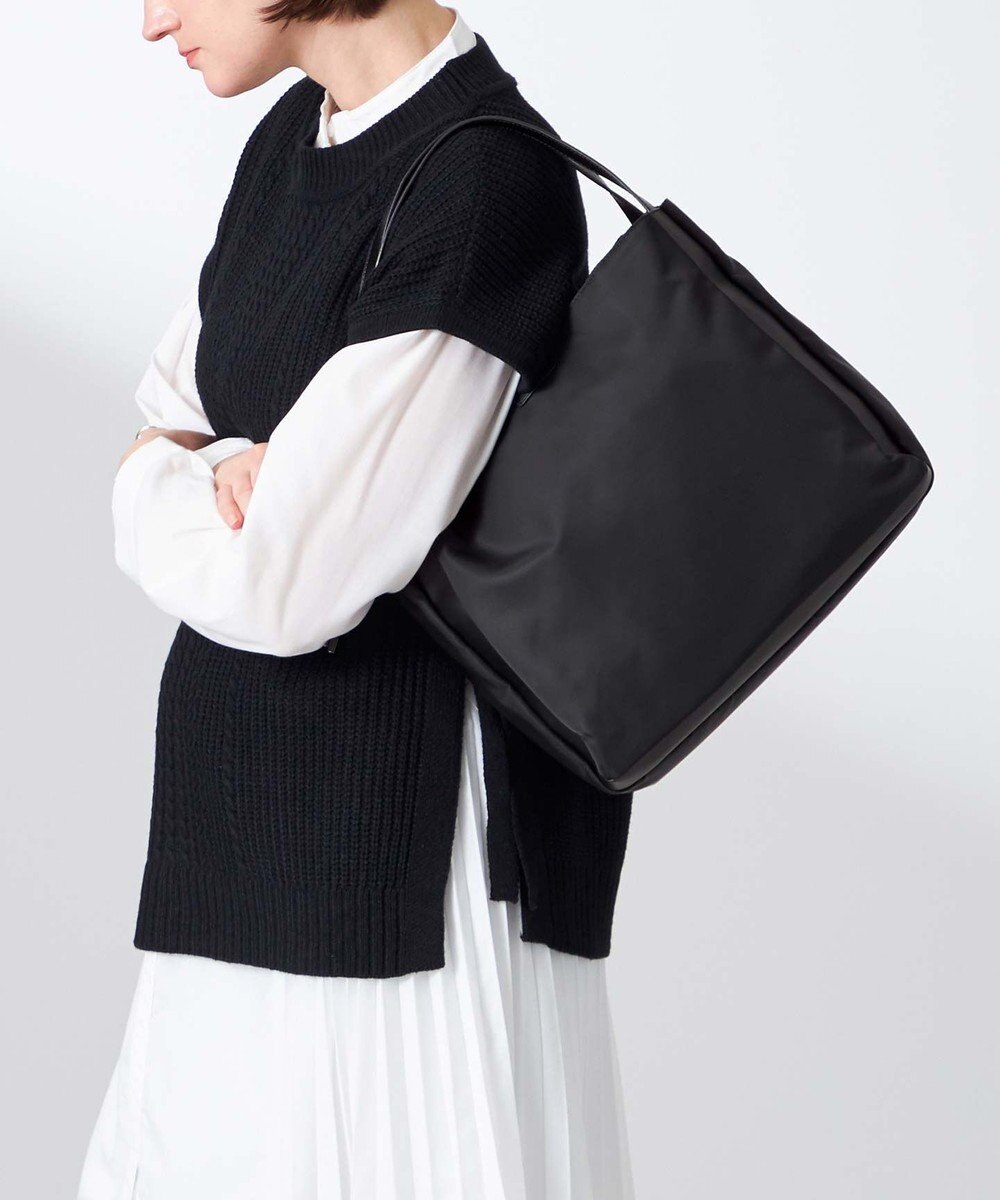 Y'SACCS 【大人のおしゃれ手帖10月号掲載】市川実和子×Y'SACCS　ナイロンすっきりトート 